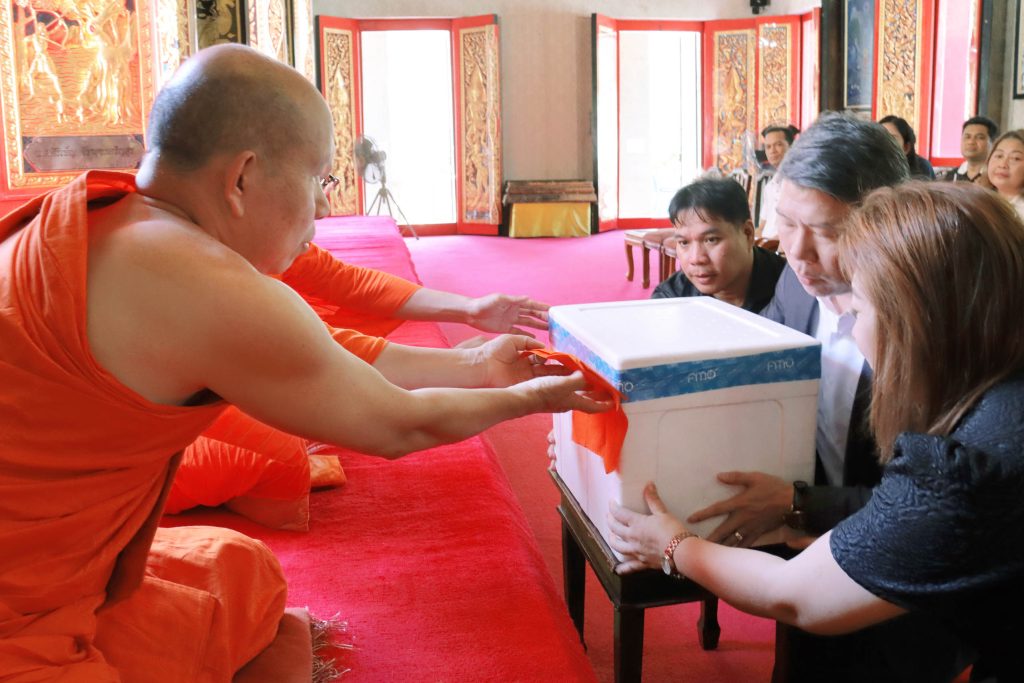 กิจกรรมถวายภัตตาหารเพลแด่พระภิกษุสงฆ์ ประจำเดือนมิถุนายน 2569